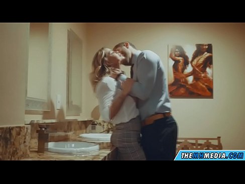 ❤️ As in busty blonde jo ferliedt yn in iepenbier toilet Porno by porno fy.amourpassionfever.ru ️❤